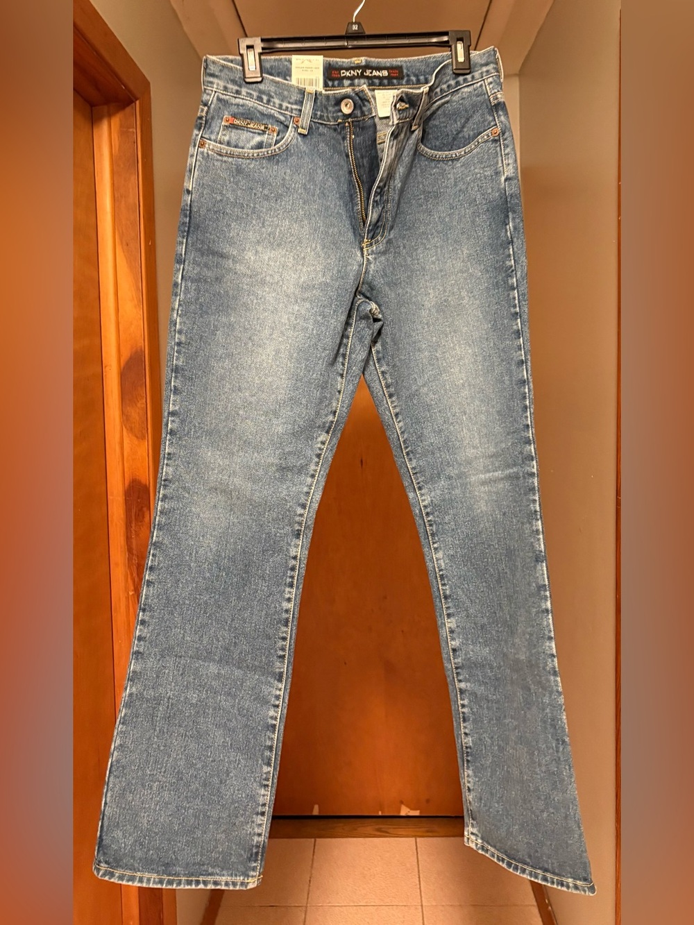 DKNY Ree Tag 90s Light Blue Bootcut Jeans